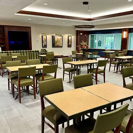 La Quinta By Wyndham Bannockburn-Deerfield 
